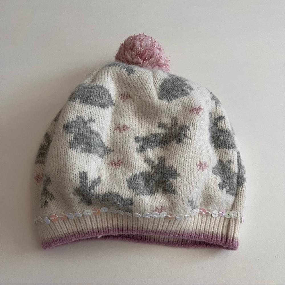 Toddler beanie with Pom and sequins